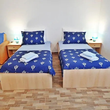 In Jasenice 38615 Apartment *